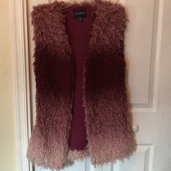 MINKPINK Furry Vest - Picture 1 of 5